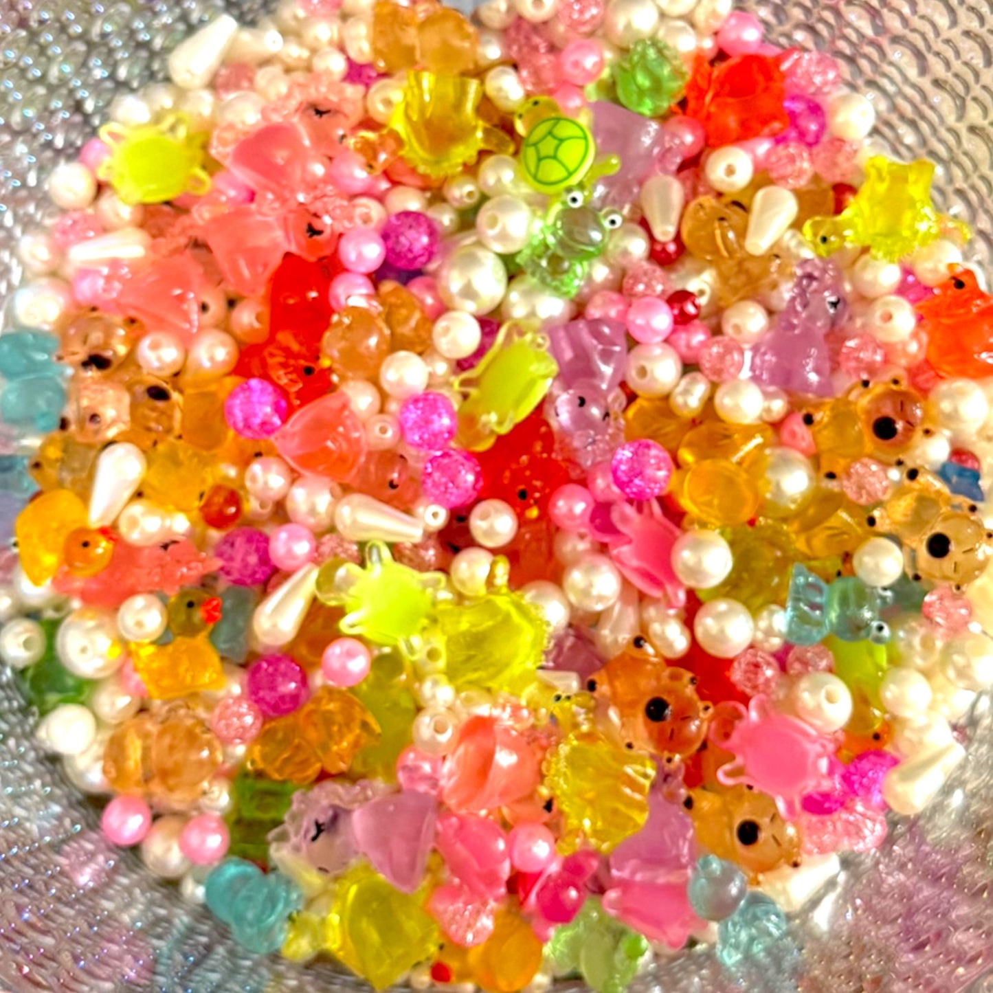Lucky Scoop - Makeup & Accessories